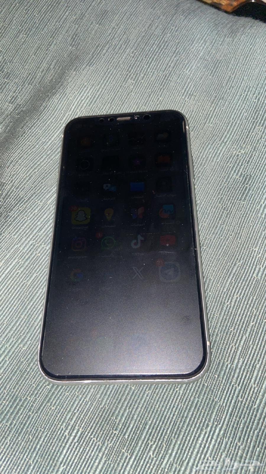 ايفون 11 وايفون XR ( الخرج )64247173845507113