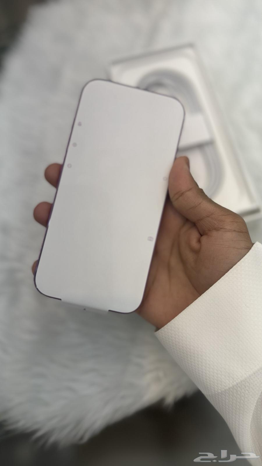 ايفون 16 العادي iPhone 1664246647100418112