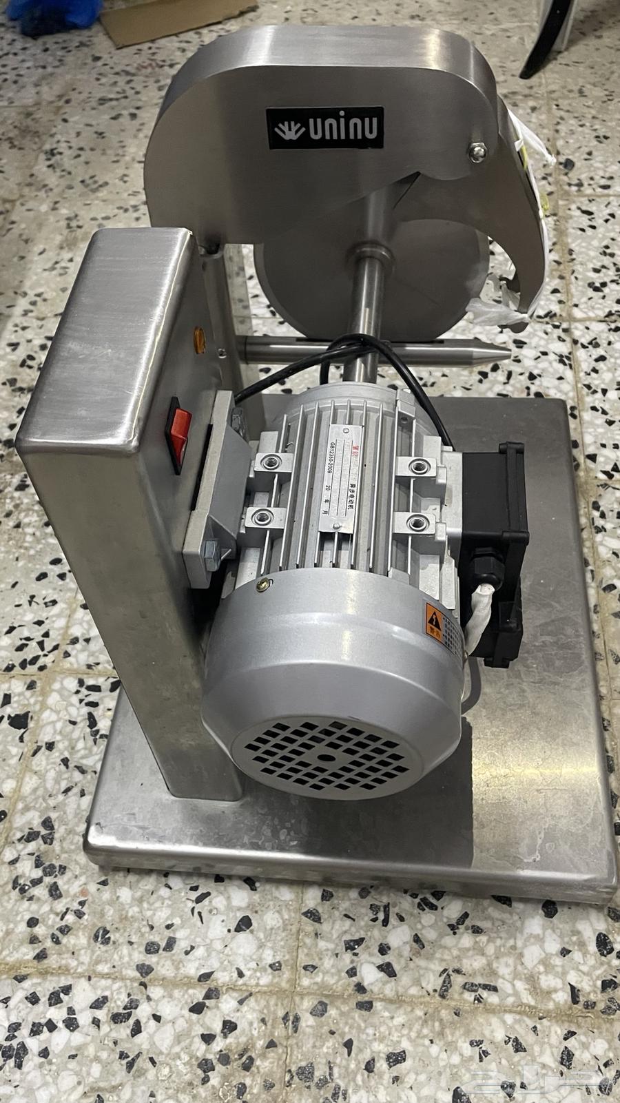 مكينة تقطيع دجاج شركة يونيو يوجد عليها ضمان64255056792323111