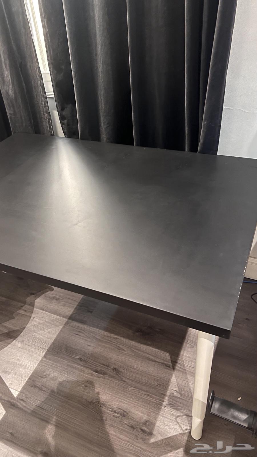 طاوله قيمنق من ايكيا   شاشه64244758203521112