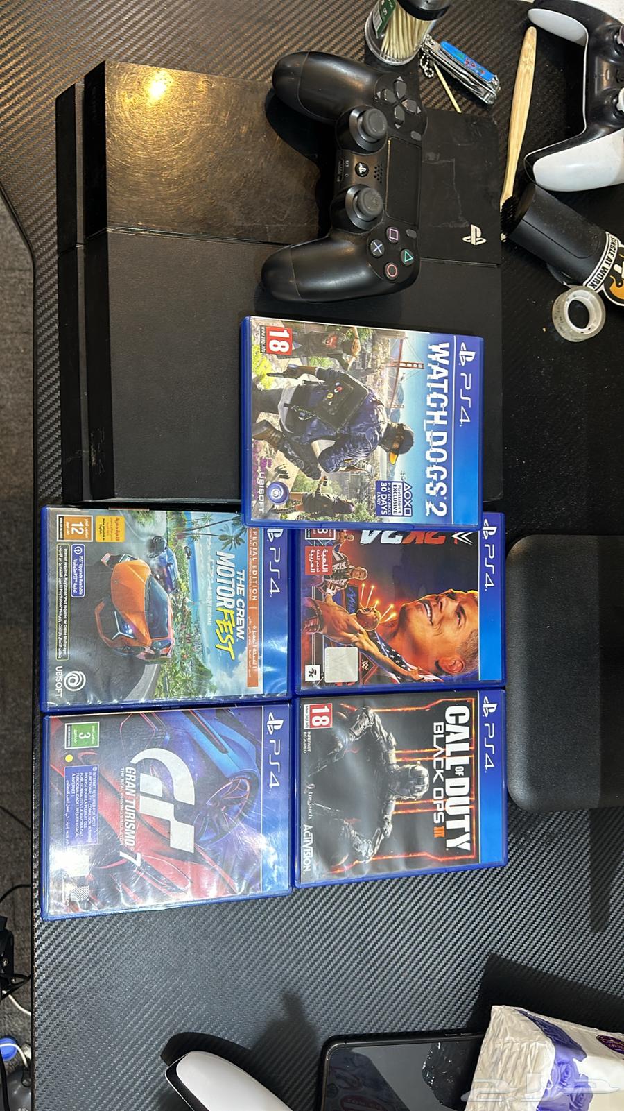 سوني 4 مع خمسه اشرطه نظيف وجميع ملحقاتو600 ريال64246827049090110