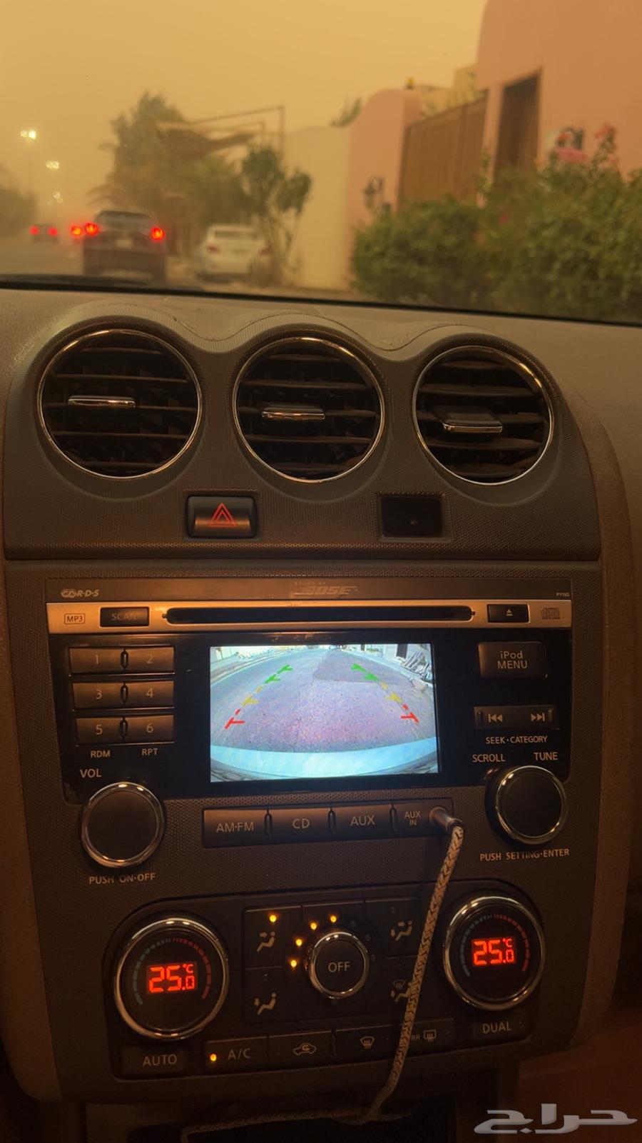 نسيان التيما 2011 للبيع 6 سلندر اللون الخارجي فضي64416822488450114