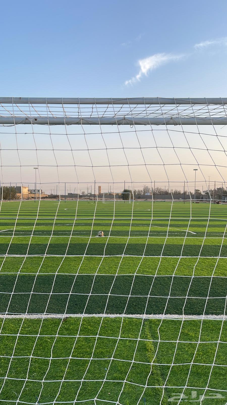 ملعب كرة قدم للبيع64235176214786110