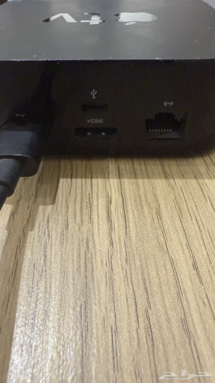 للبيع Apple TV بحالة ممتازة64233946920833110