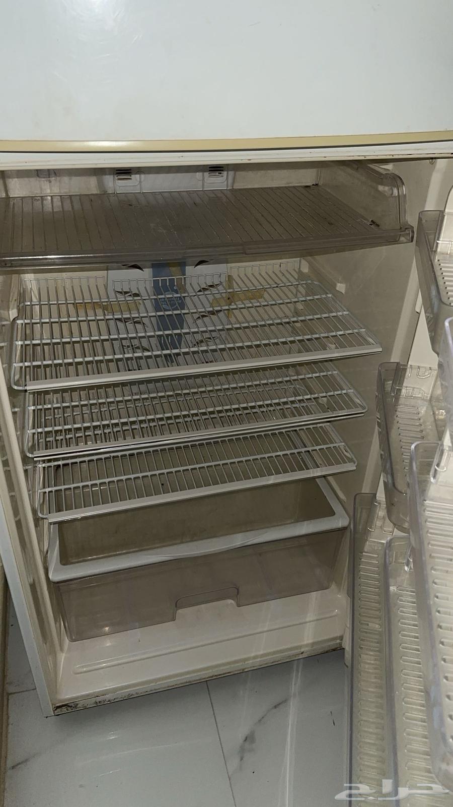 ثلاجة مستعمله للبيع64252986643970112