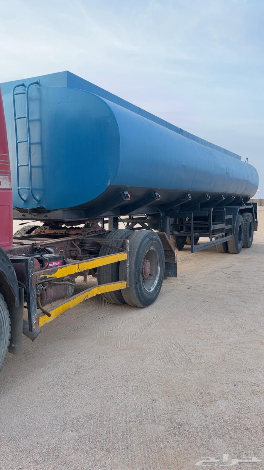 للبيع تانكي ماء تريله قاعده 16 الماني الحد 18 الف64417386549634111