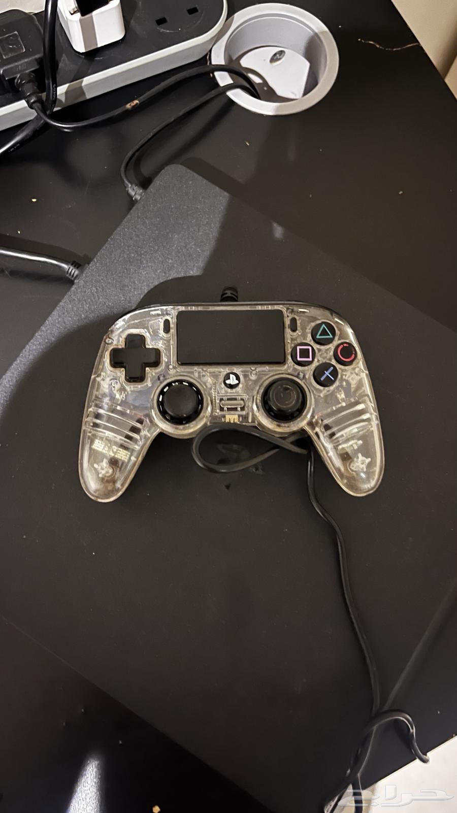 سوني 4 نضيف مراا مع يد64248490466561111