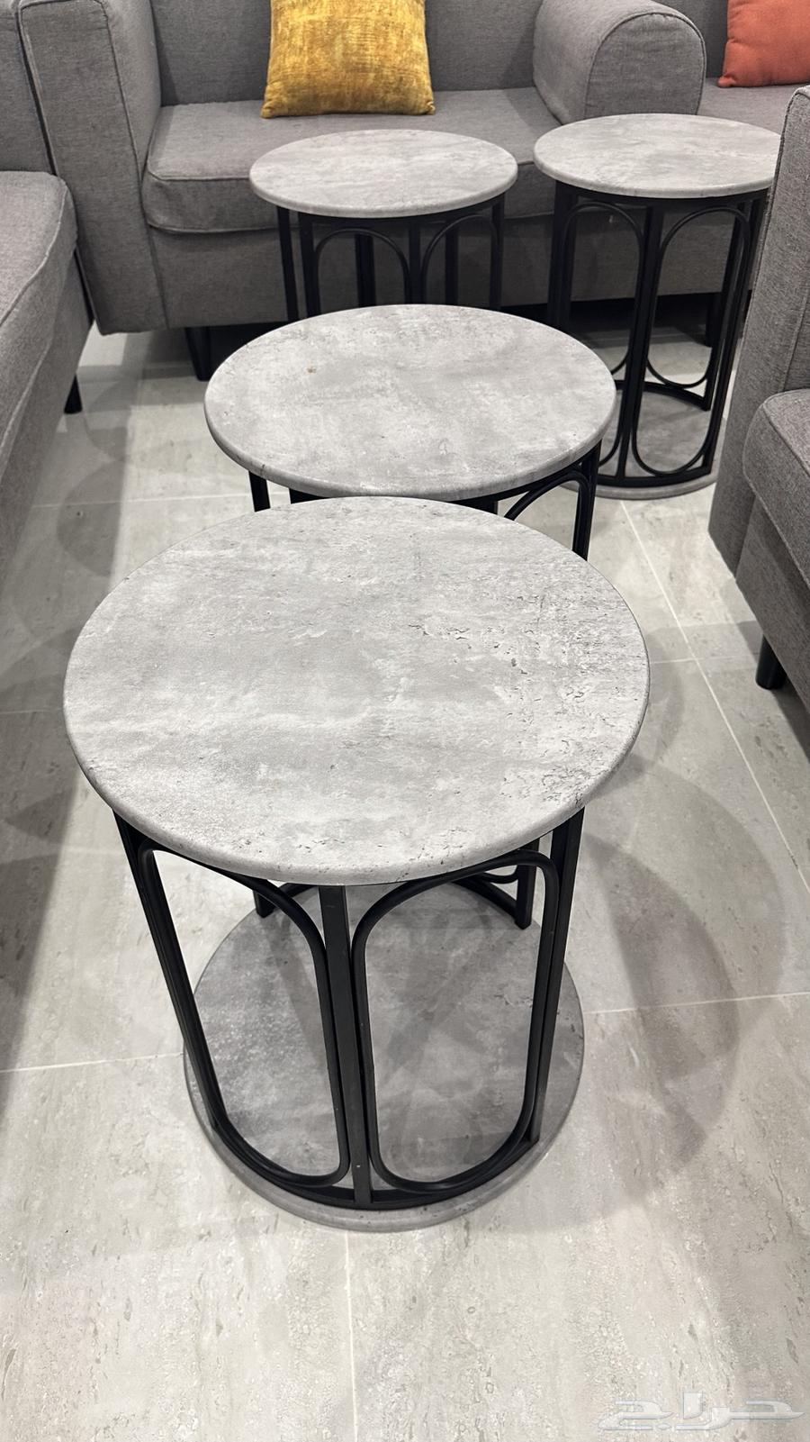 كنب وطاوله64250426815618112