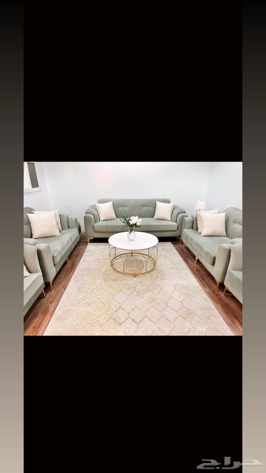 كنب للبيع مع سجاده وطاوله خدمه 564249424434306110