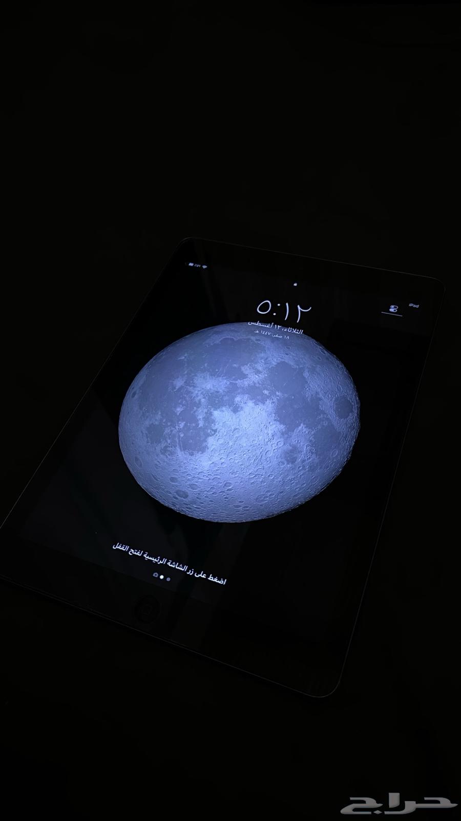 Clean first-generation iPad Air64238371216385111