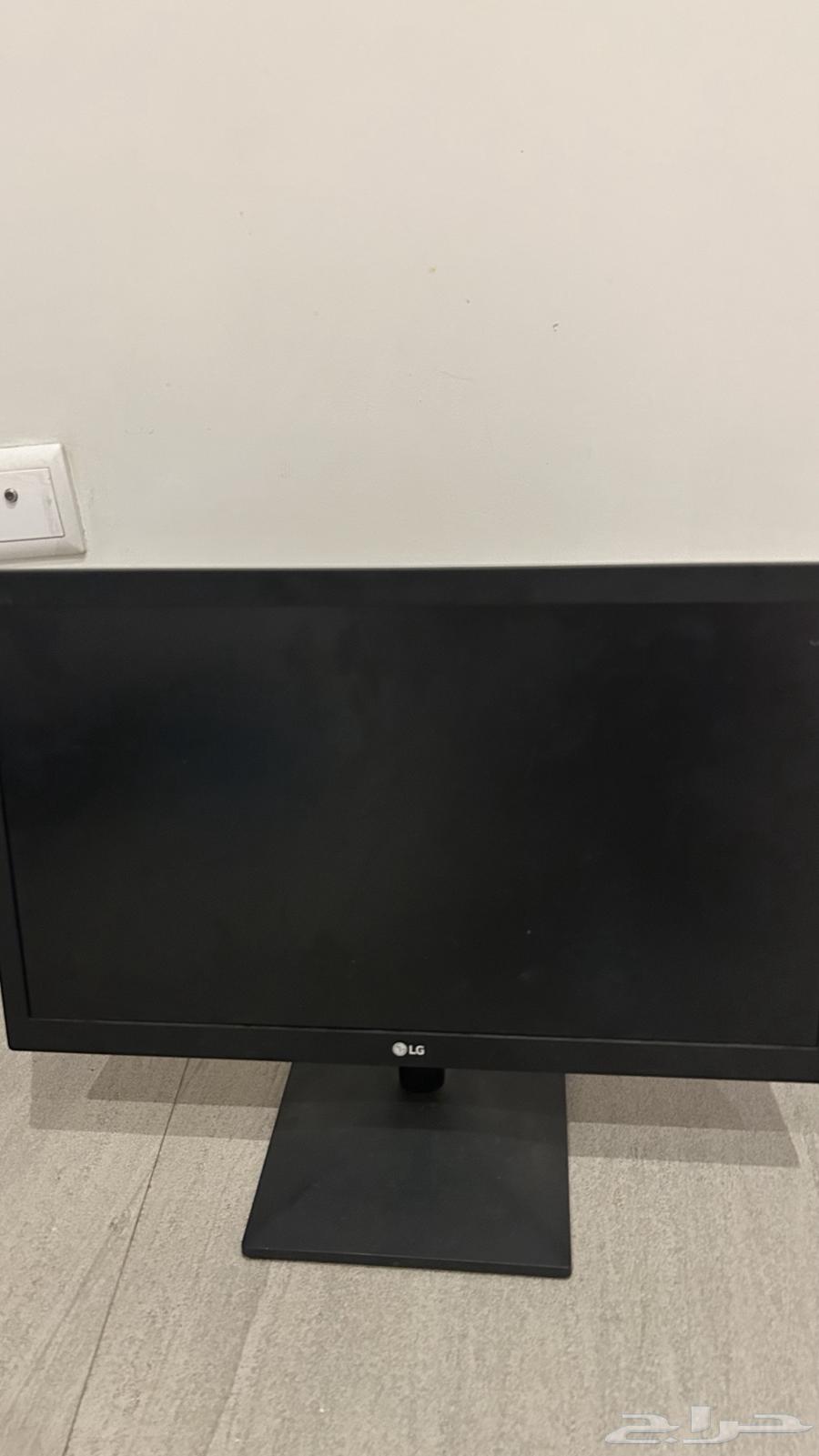 Computer and monitor for sale64241577794691114