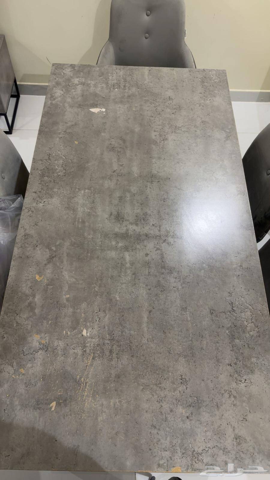 طاولة طعام للبيع64251543938947111