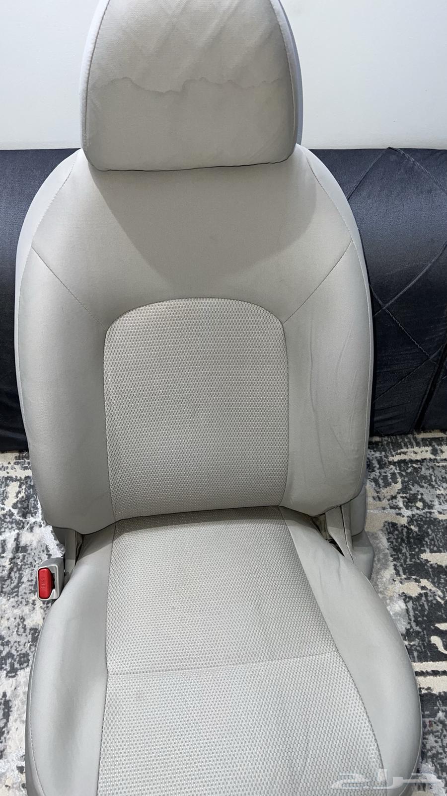 Two Nissan driver and assistant models 202064409199103233110