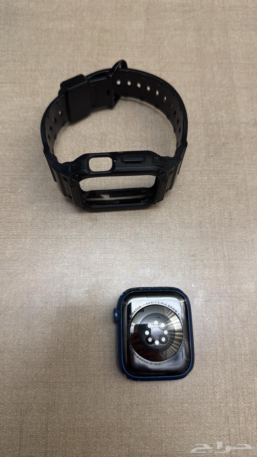 Apple Watch Series 11.5, used, very clean and in good condition64237079434371110