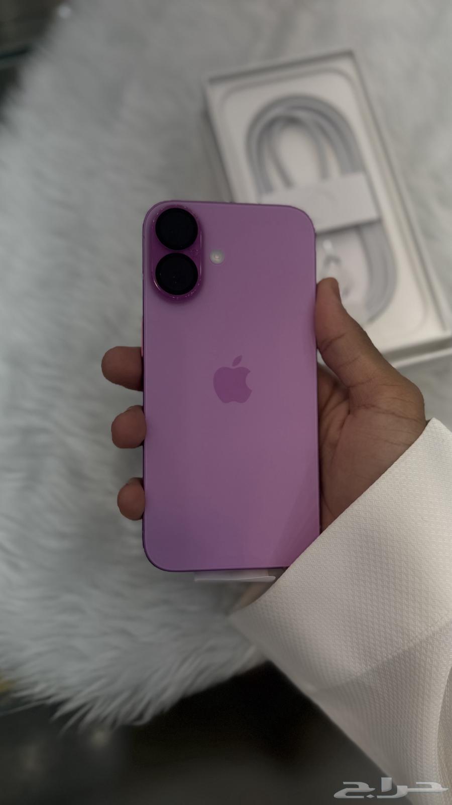 ايفون 16 العادي iPhone 1664246647100418111
