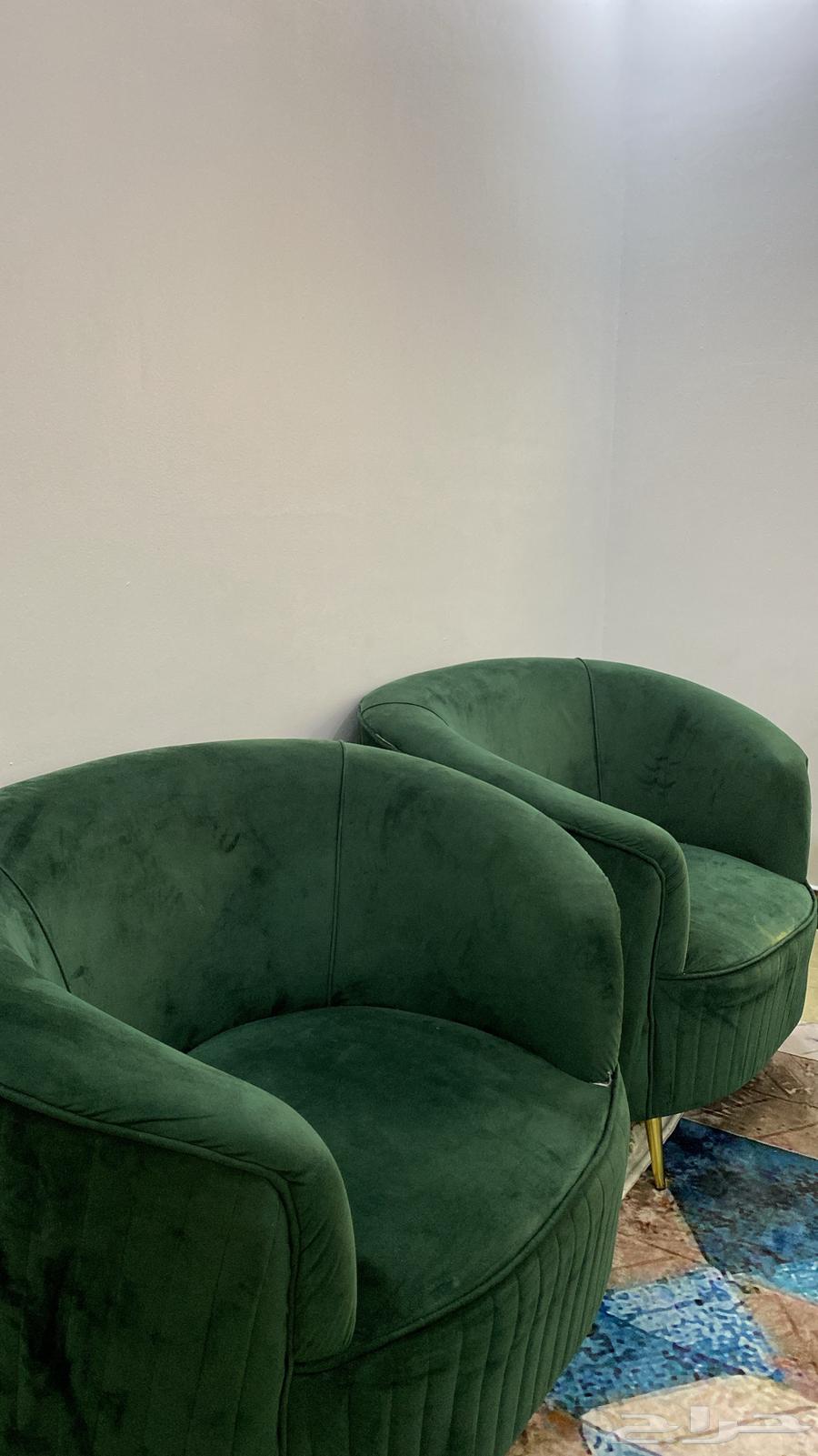 كنب للبيع بحاله جيده64240713465089112