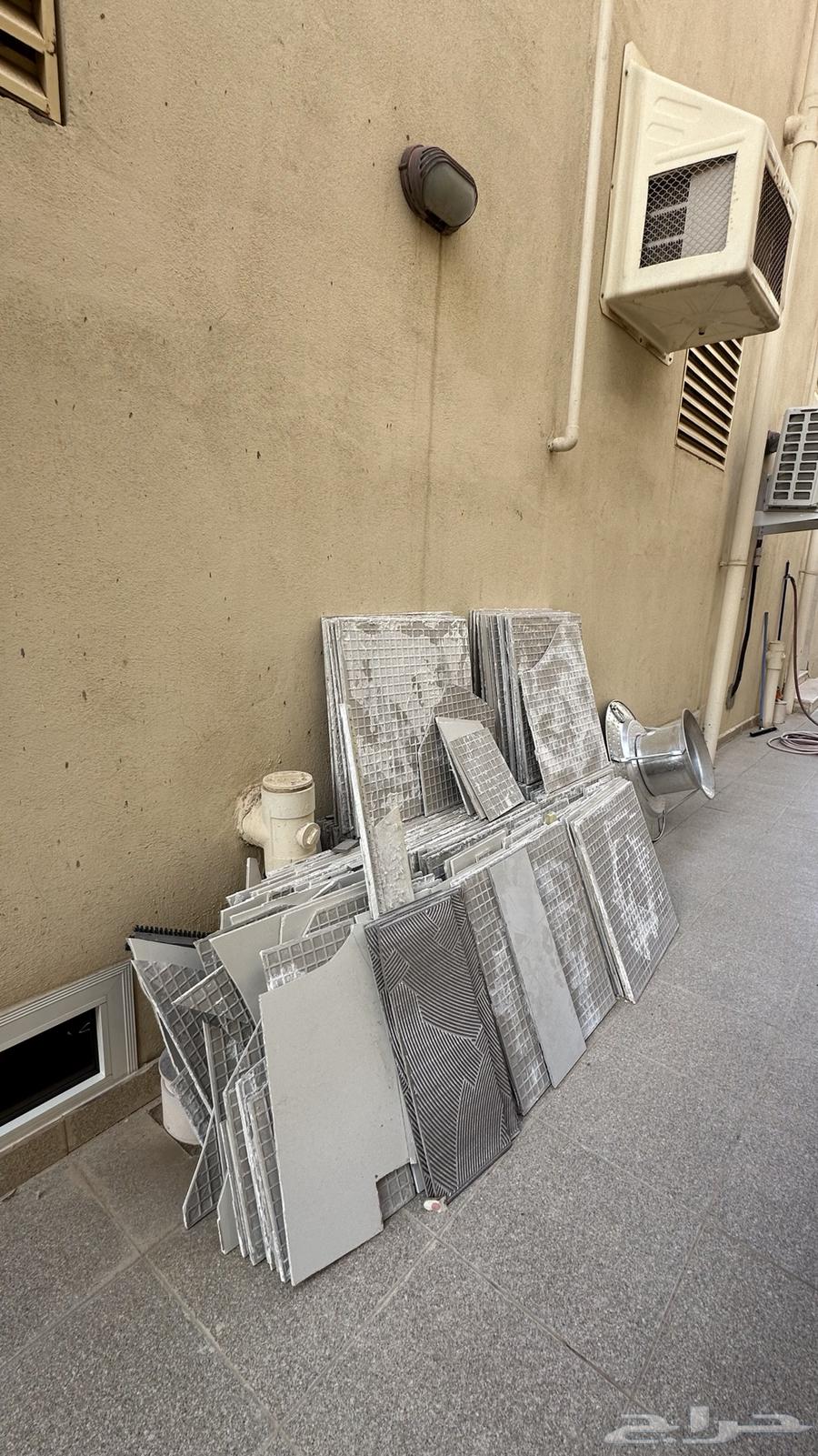 بلاط للبيع64248273345282110