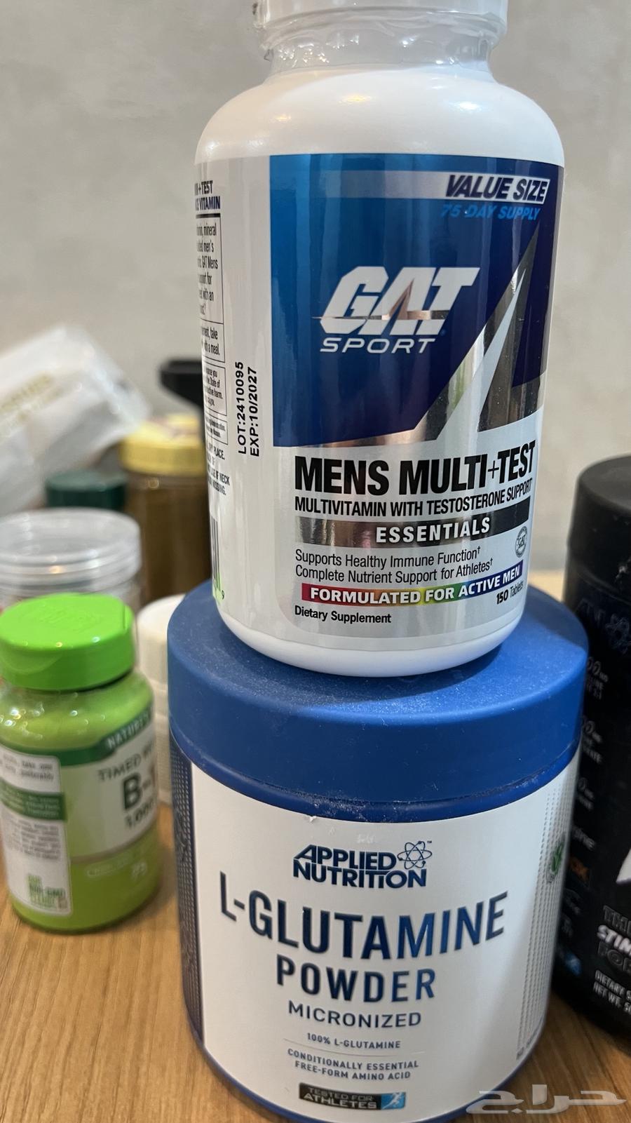 للبيع مجموعة مكملات و بروتين مستخدمه خفيف64235478620419111