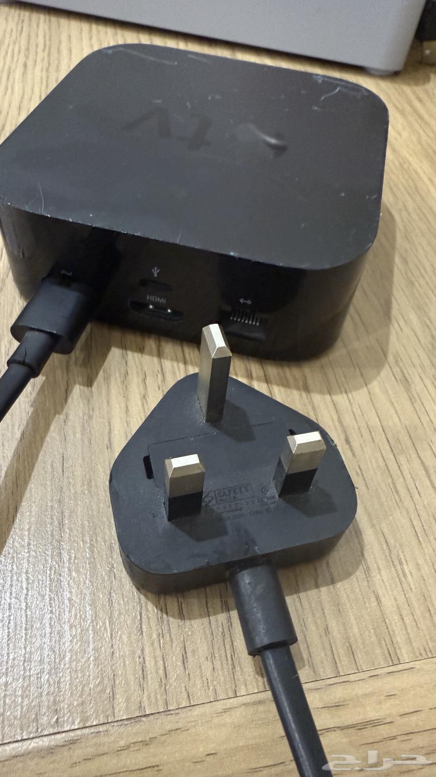 للبيع Apple TV بحالة ممتازة64233946920833111