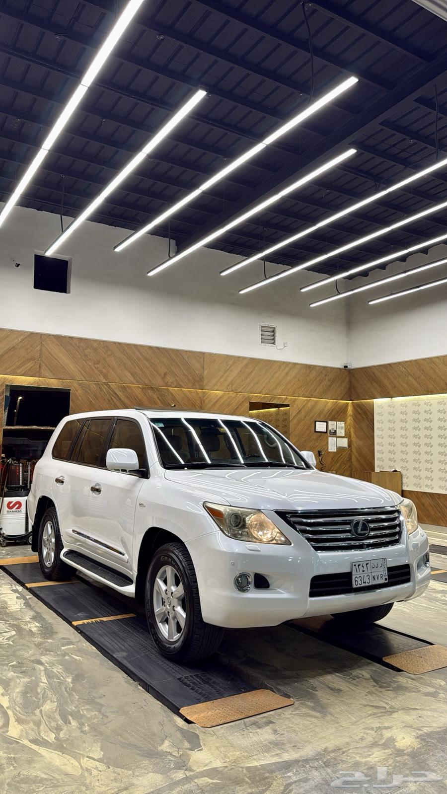 Lexus 2009 DD 570 Lx64415370676225111