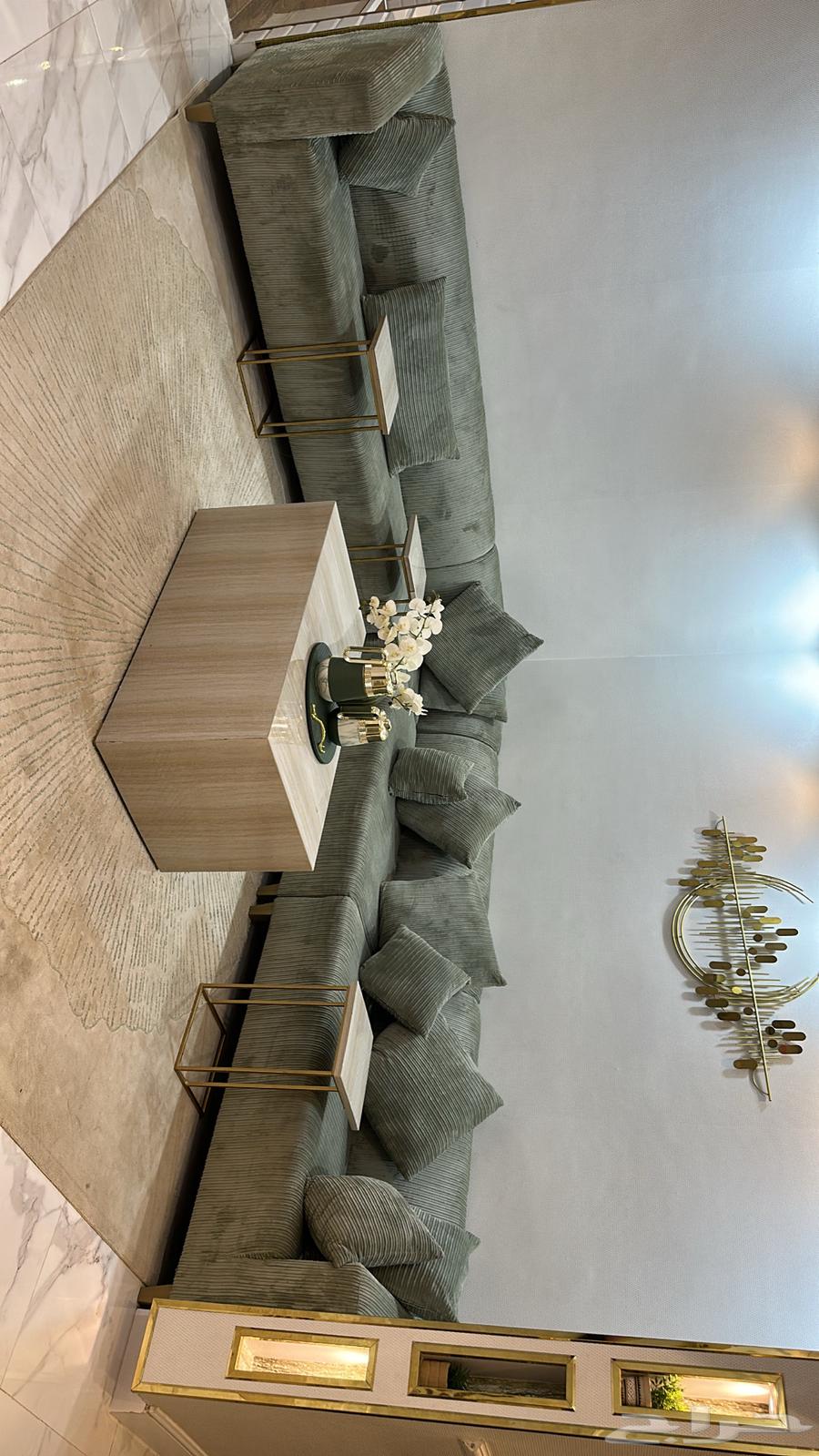 كنب صالة مع طاولة ضيافة و6 طاولات خدمة64235325712130111