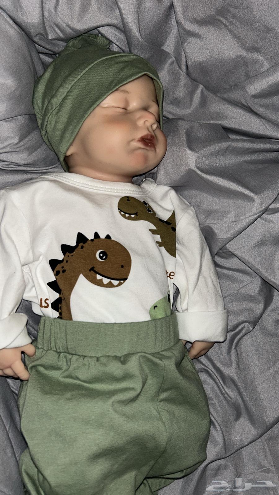 دمية شبه حقيقية64243908597377114