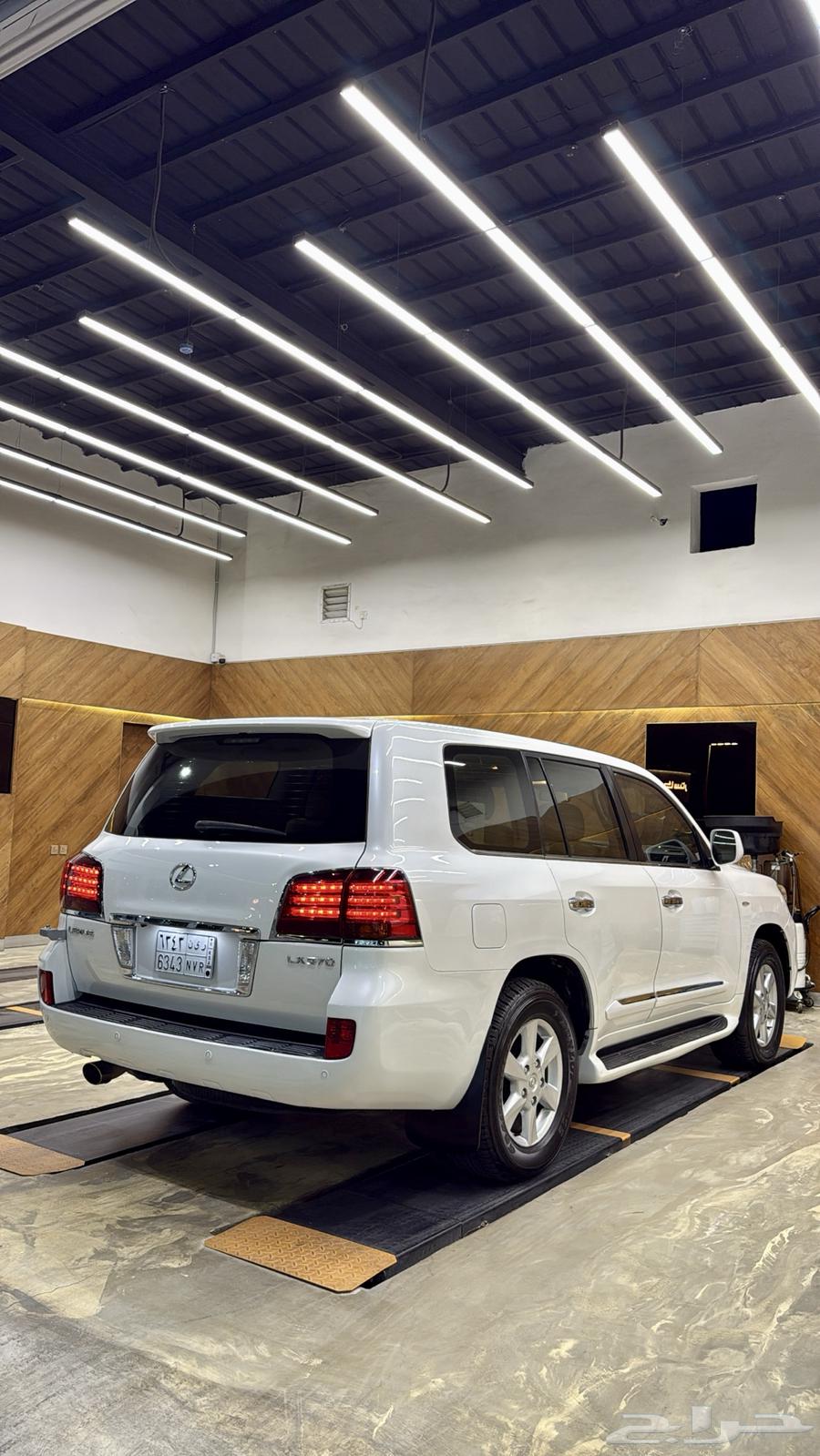 Lexus 2009 DD 570 Lx64415370676225112