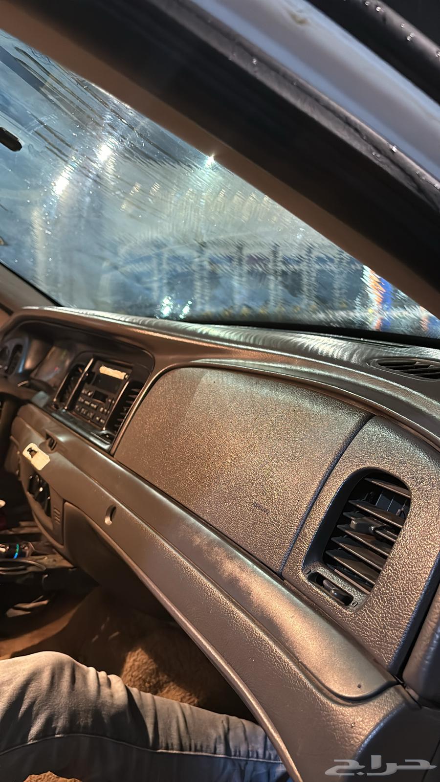 فورد فكتوريا 200964414263230850112