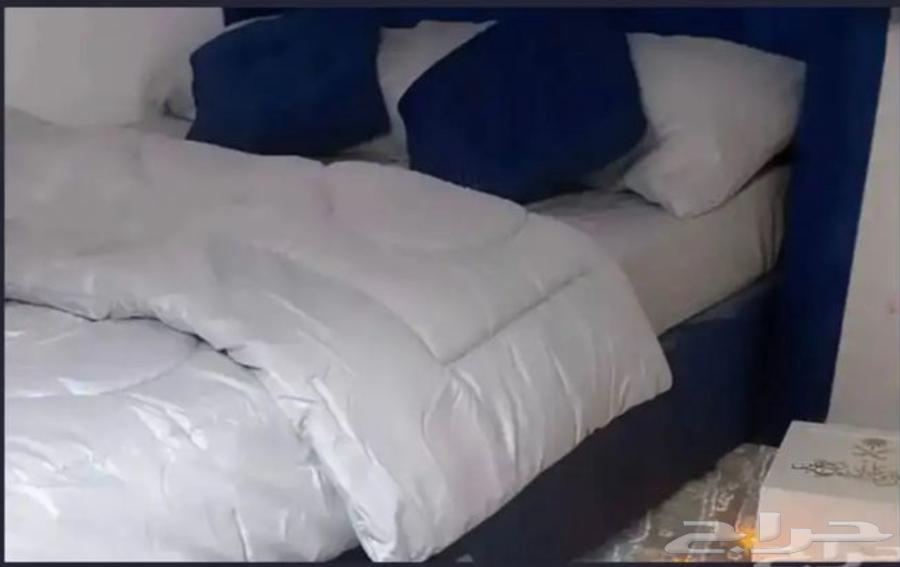 سرير جديد مافيه اي عيب 390 بدون المرتبه مع المرتبه 45064240232247683110