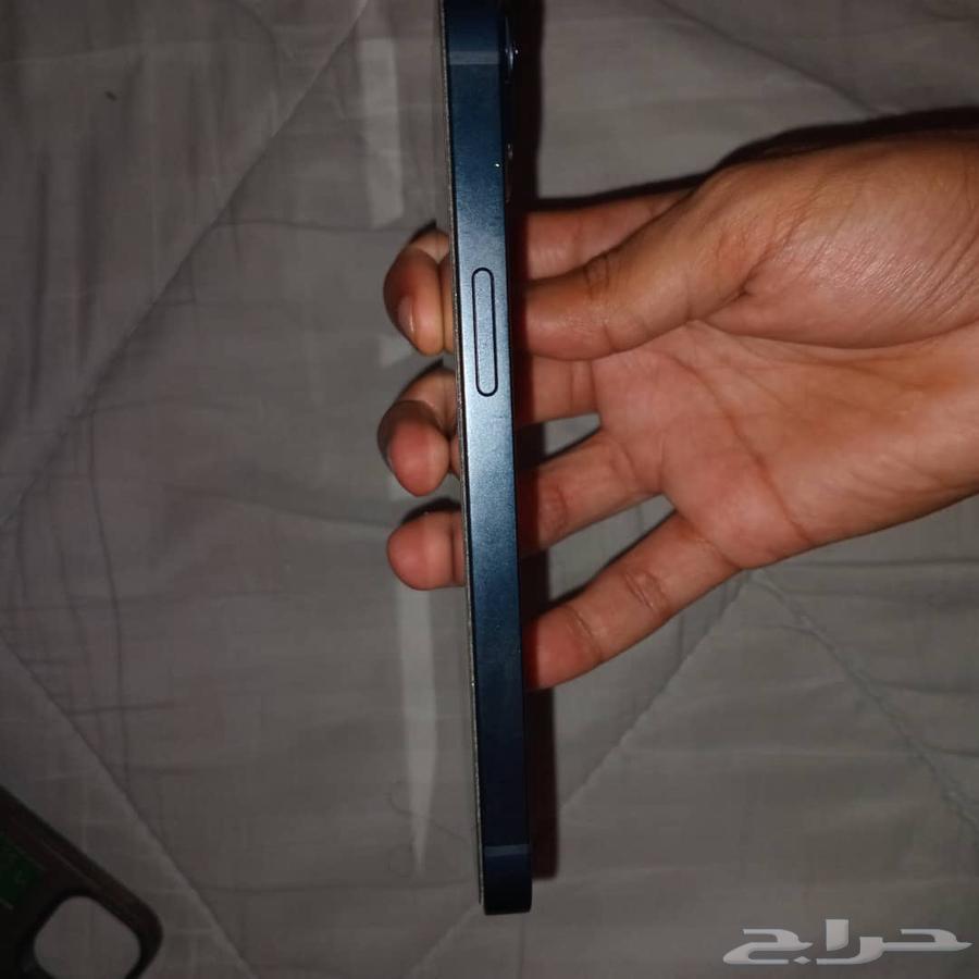 ايفون 13.128 نظيف جدا وجديد ما كمل 4شهور بطاريه 9764235478585859112