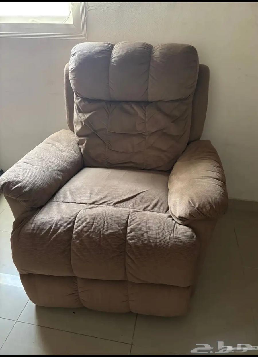 Rocking recliner chair that moves forward and backward, comfortable especially for the back64231850716163111