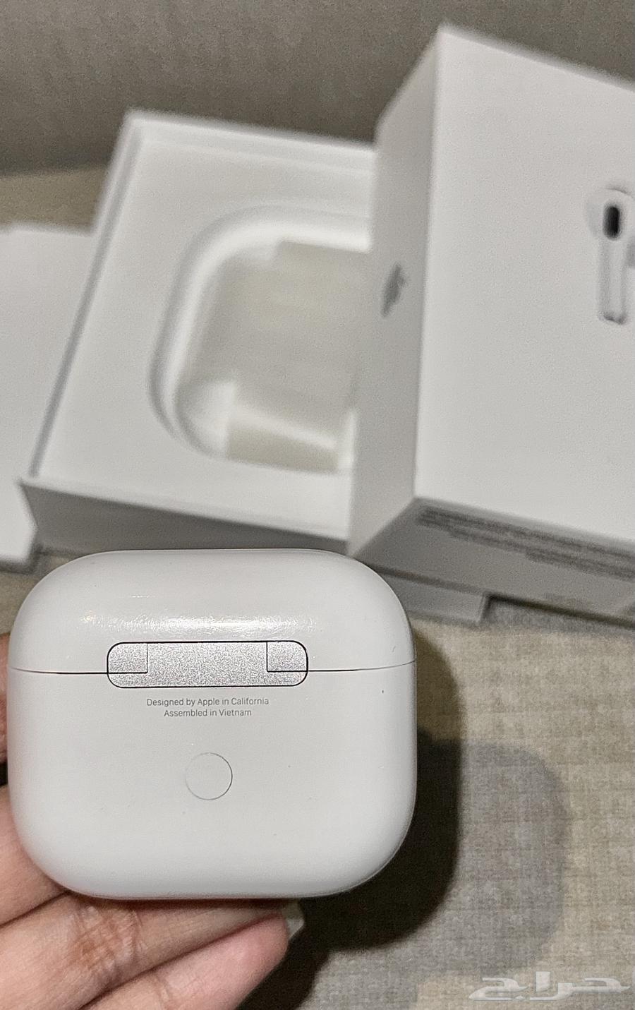 علبة شحن سماعات ابل ايربودز الاصدار الثالث64234466092547111
