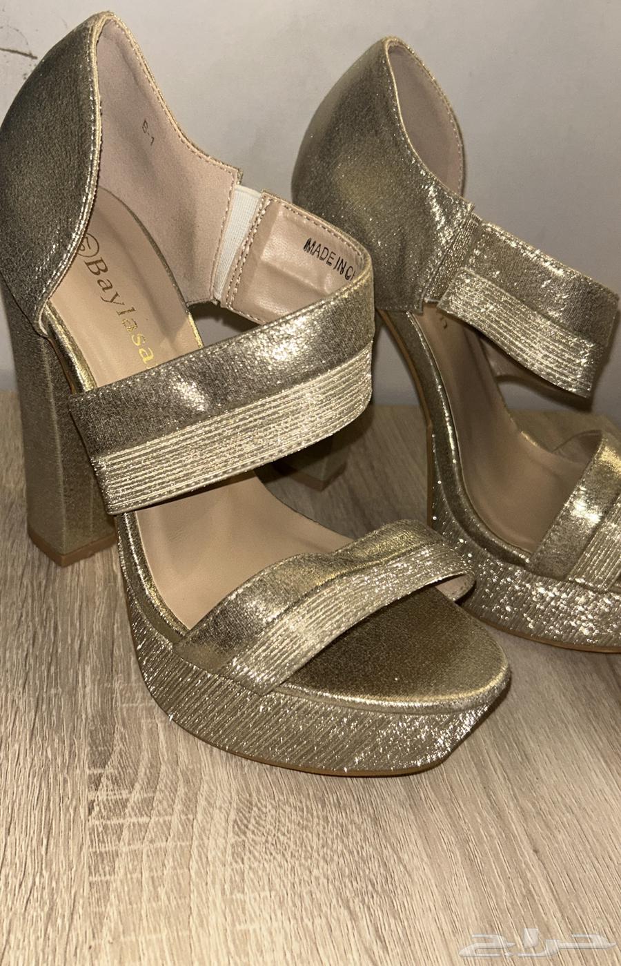 للبيع كعب نسائي استعمال بسيط64247161884803111