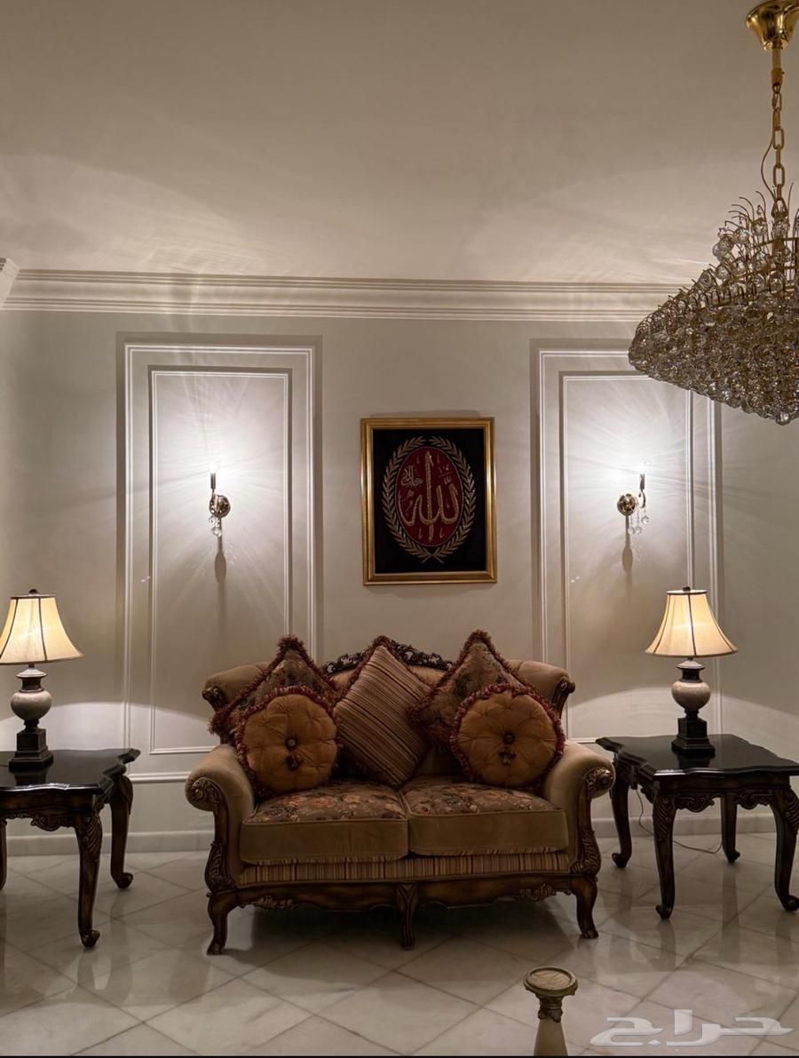 كنب وطاولات مستعمله بس نظيفه والله64247509995395110