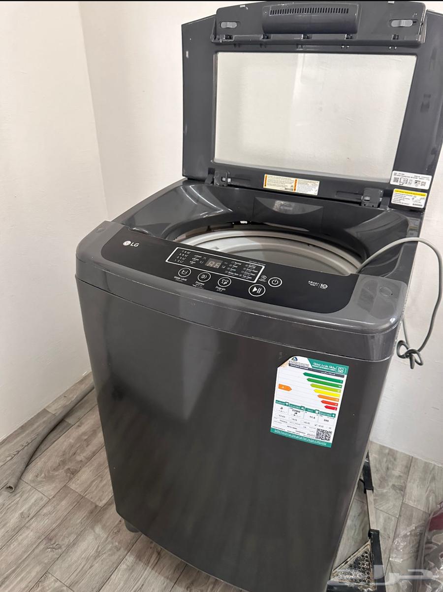 غسالة ملابس ال جي.استخدام شخص.الحجم.11كجم فيها بخار ع السوم64251879482369110