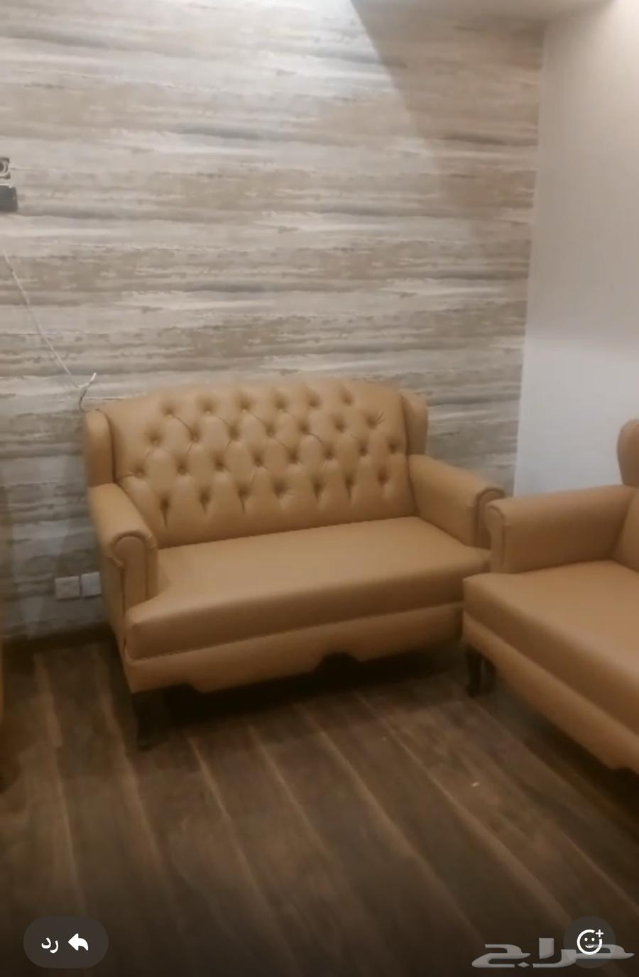 There is a new office set consisting of 4 sofas, a chair, and a desk64240713520513112