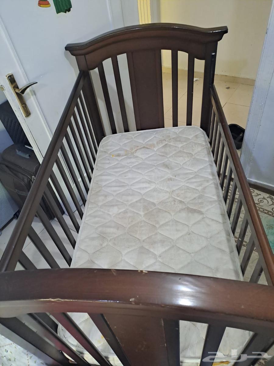 سرير للاطفال للبيع مستعمل نظيف64253136778242110