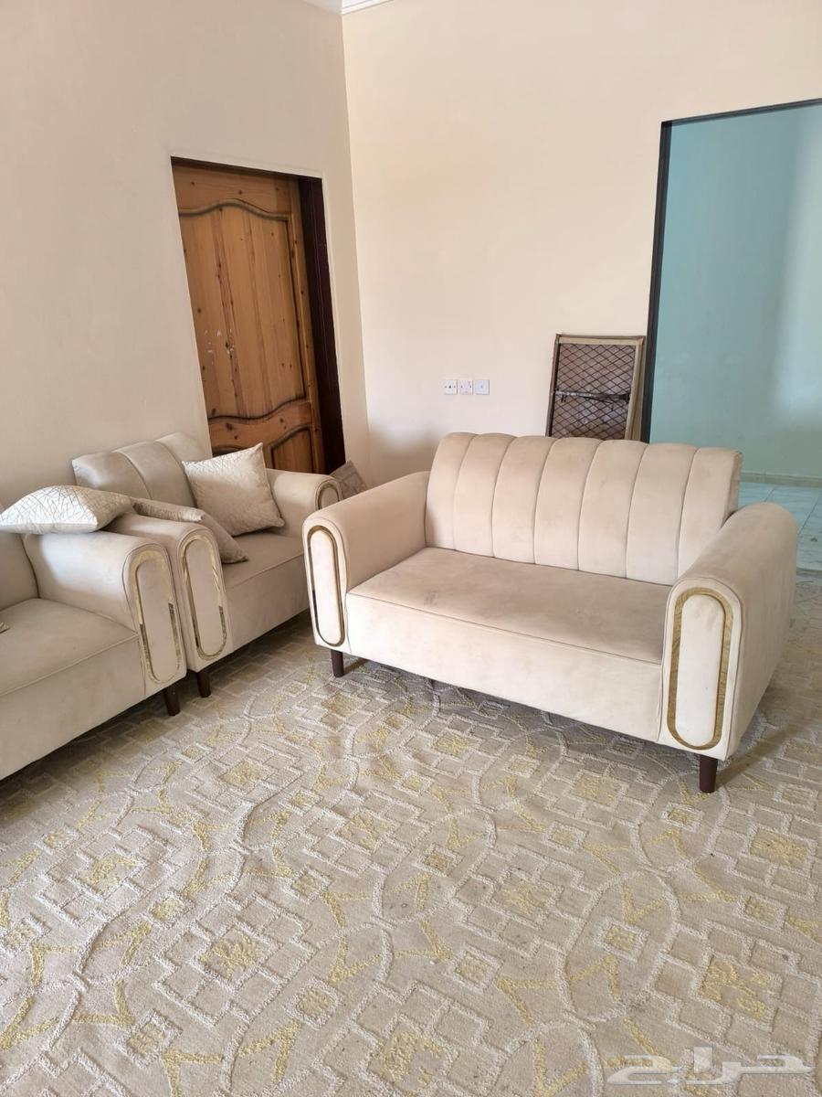 للبيع اثنين مجلس رجال وكنب للنساء64232339082371111