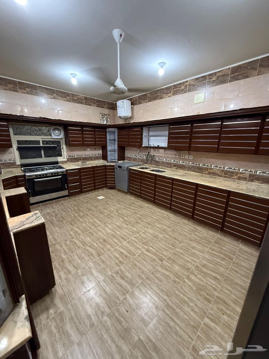 تركيبه مطبخ شبه جديده64242629481347110