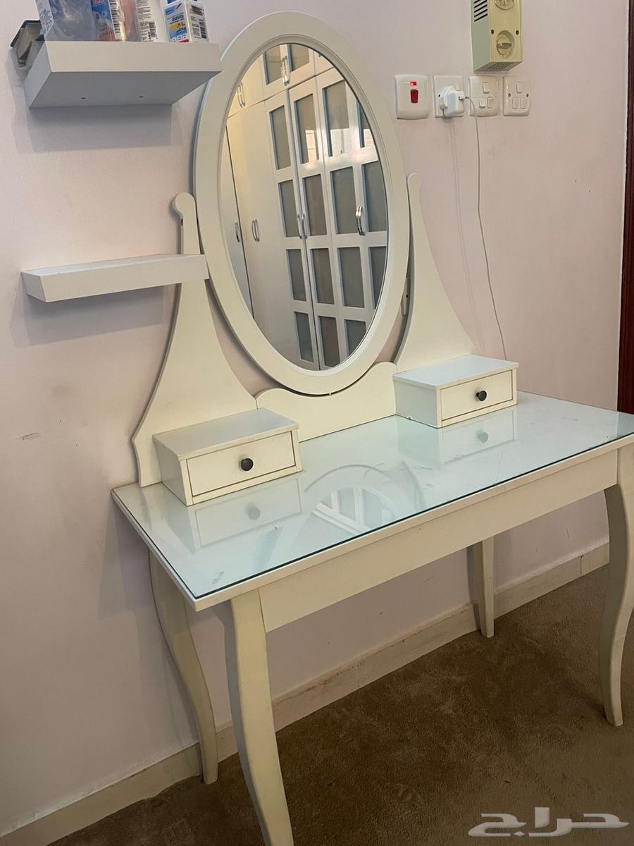 سرير و دولاب وستارة64246299770625114