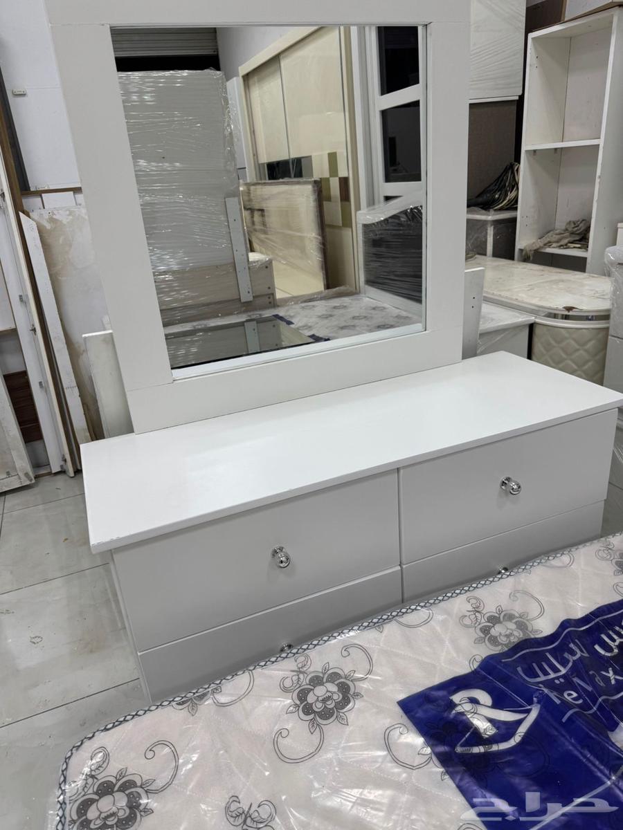 غرف نوم مستعملة نظيفة في دواليب الملابس 8درفا 6درفا 4 درفا64234454401153114