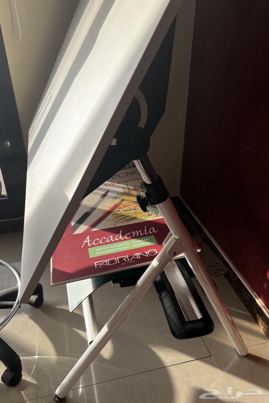 طاولة هندسية   طاولة رسم وأعمال فنية64240396109057111