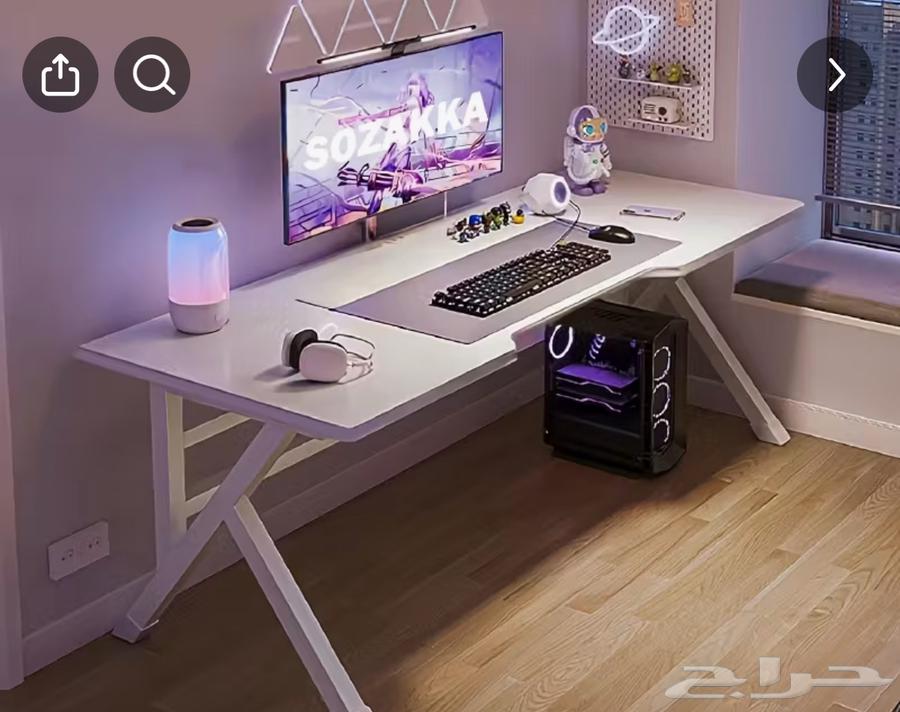 Chair and table64255240860545111