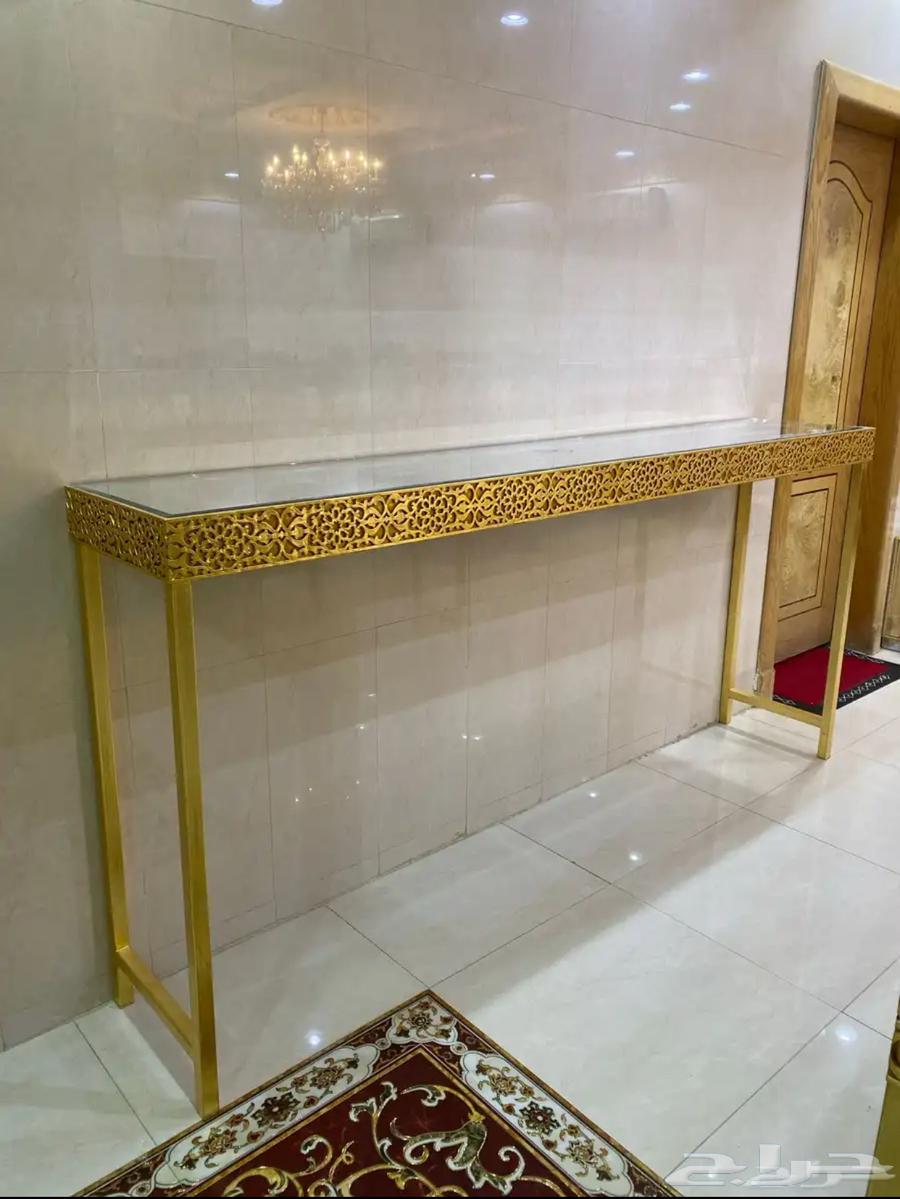 طاوله مدخل شبه جديدة64234974765443110