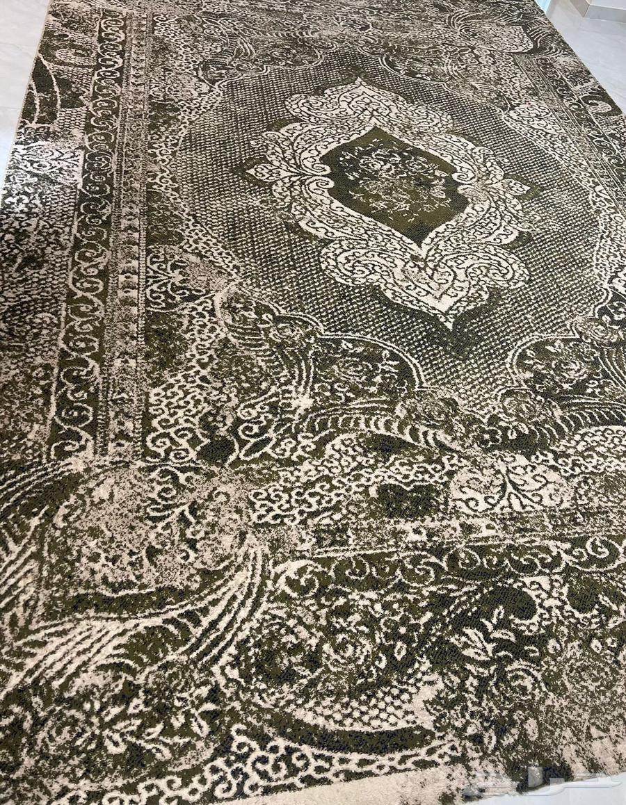 Clean rug with light use64244772040962110