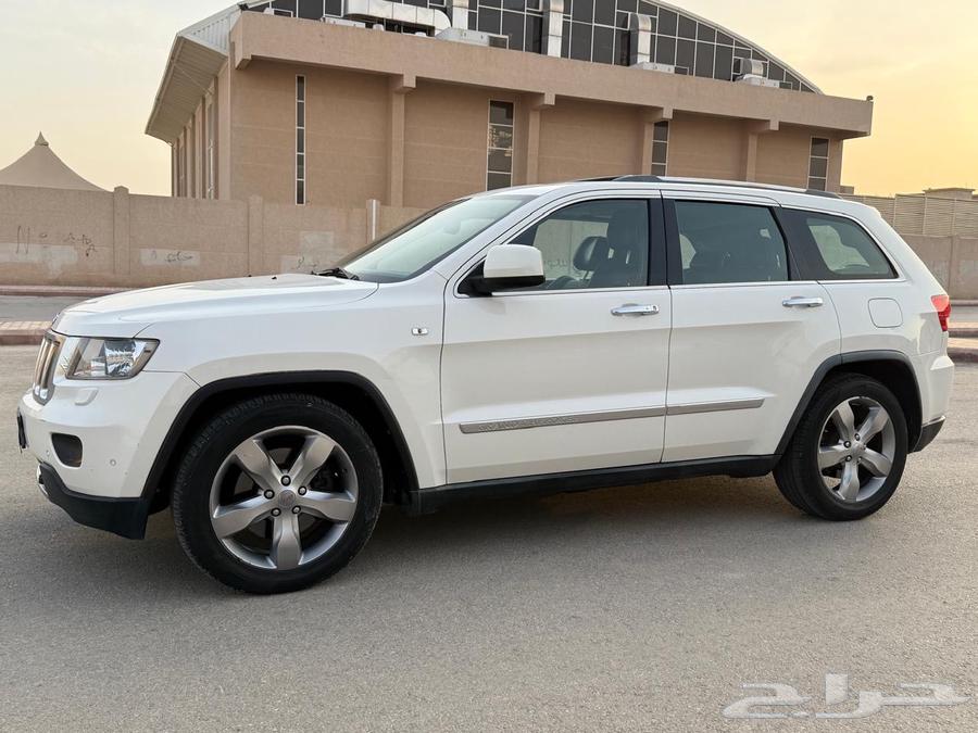 جيب قراند شروكي فل كامل ( نظيف )64409240953089113