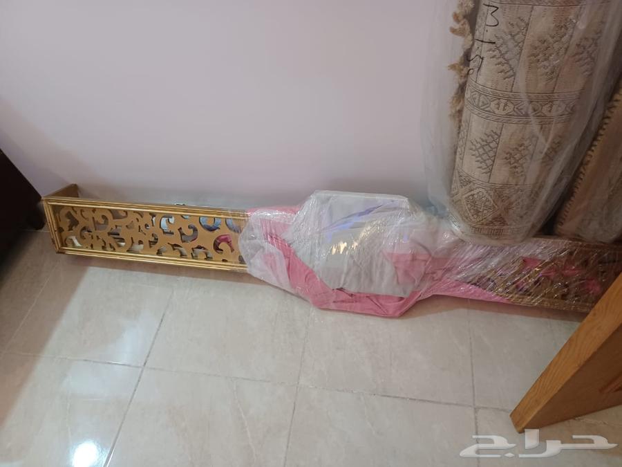 Sofa for sale, contact only the number I am just an advertiser64245797933314111