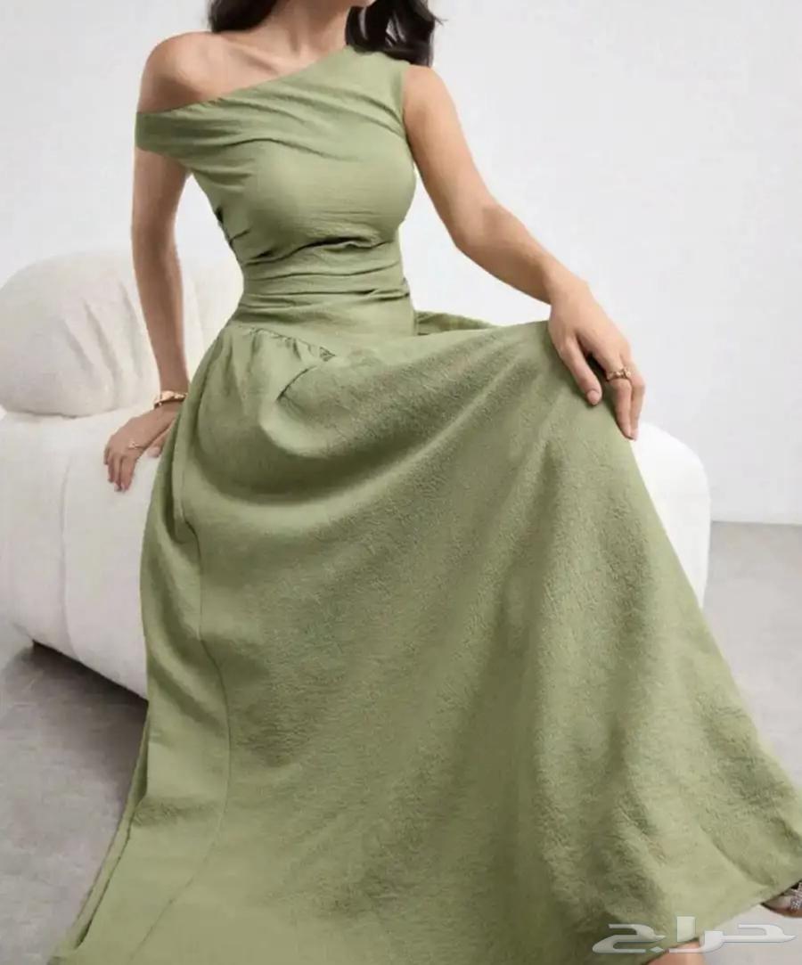 فساتين جديده ونظيفه لم تستخدم64254756025345112