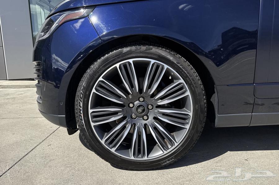 Land Rover AUTOBIOGRAPHY Model 202264410681134467114