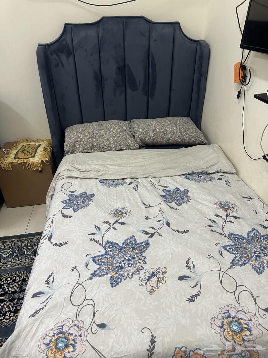 سرير بحاله ممتازه للبيع64248093752194111